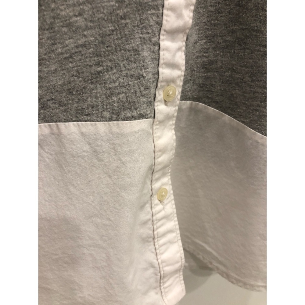 𝅺gap Blouse - Picture 5 of 8